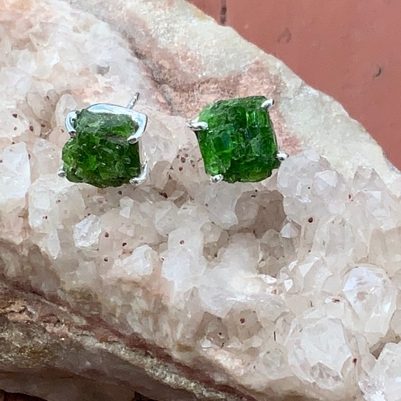 Shellys Boutique Jewelry - BOUTIQUE CHROME DIOPSIDE 925 STERLING SILVER STUDS